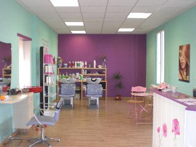 vends fond de commerce salon de coiffure photo 1